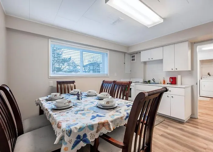 Cozy Suite With 3 Beds In Vancouver